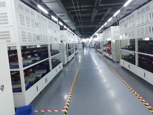 鋁氧化行業(yè)怎樣降低冷水機(jī)組耗電量，節(jié)省運(yùn)營(yíng)成本